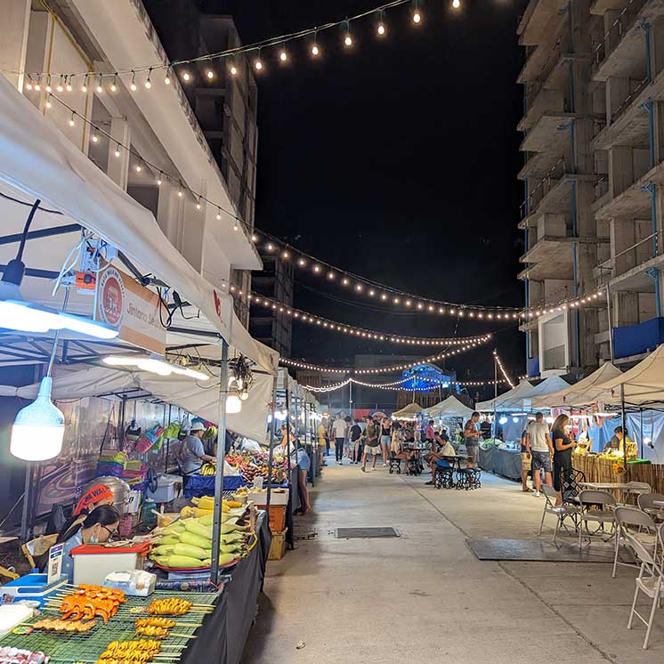 nachtmarkt-kata-beach