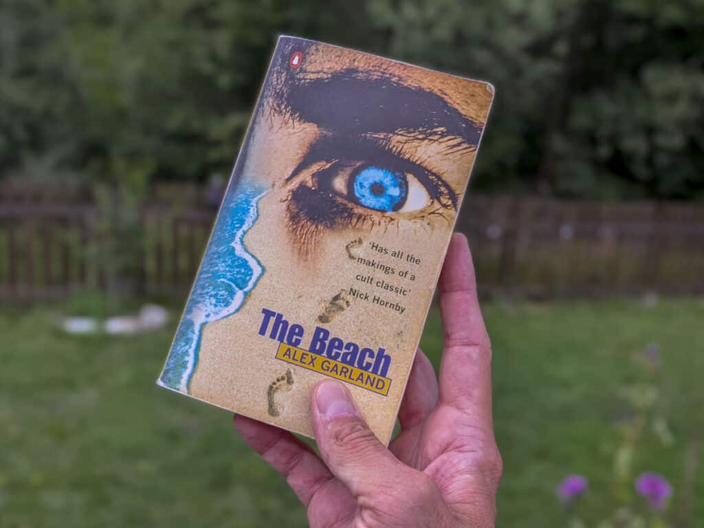 The Beach von Alex Garland als Buchtipp für Reisende