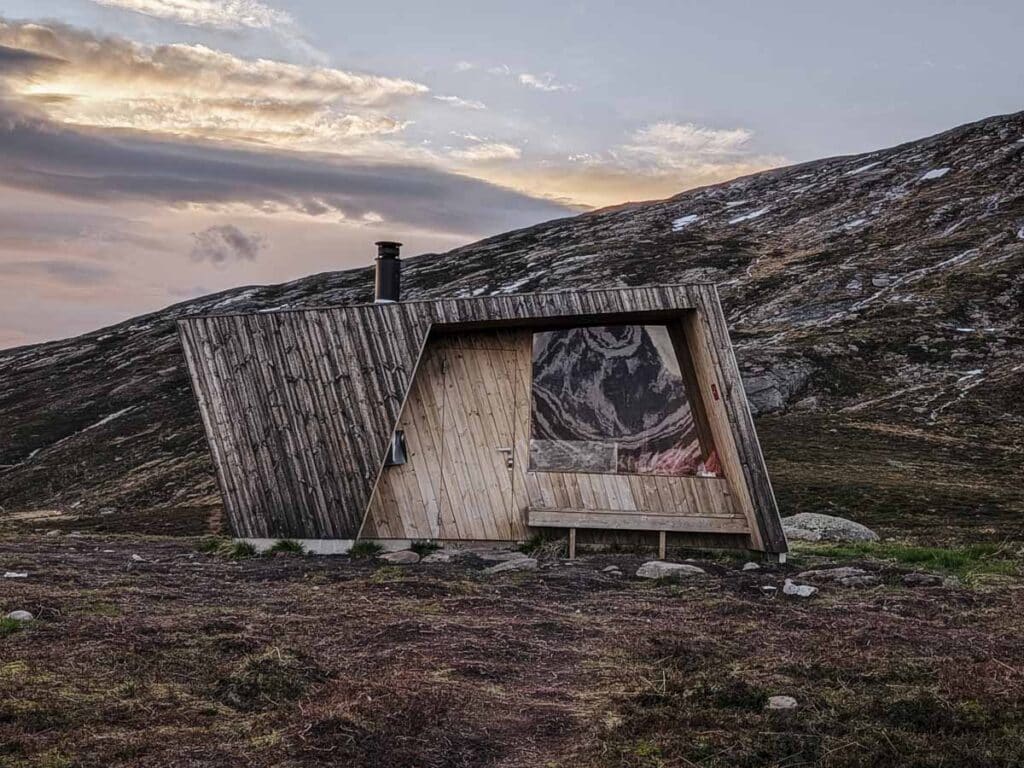 ut-i-nord-huette-dalberget